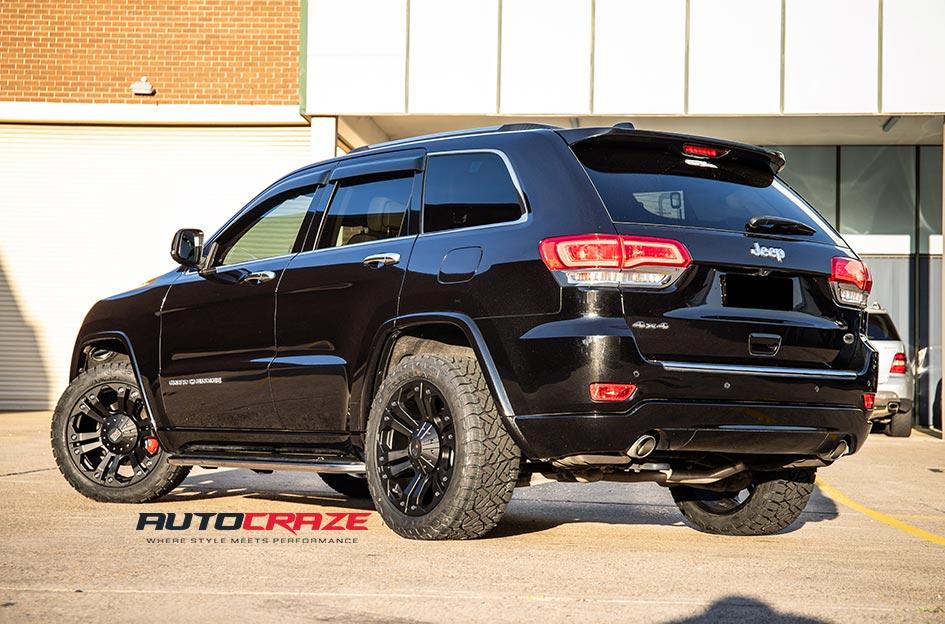 JEEP-GRAND-CHEROKEE-MONSTER-XD-MATTE-BLACK